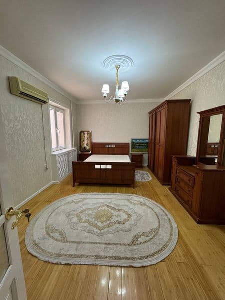 Срочно Сдам в аренду центр города одна комнатная большая ква