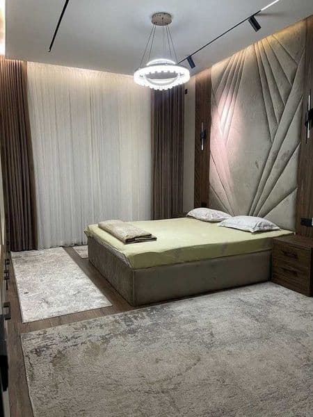 Yashnobod tumani Kadesheva bozori Olmos metro yaqnida ijarag