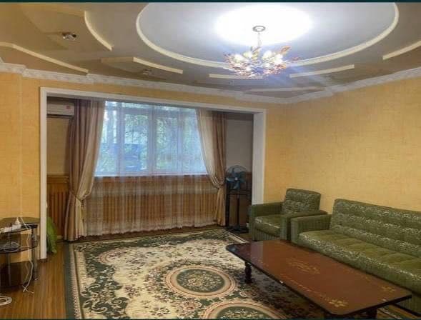 BOLLAGA BEZMAKLER<br />
 ~ OYBEK Metro bekati (300metr)<br /