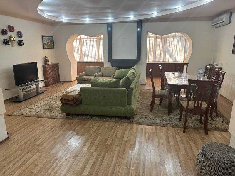 Сдаётся квартира<br />
Ориентир - интерконтиненталь  <br />
