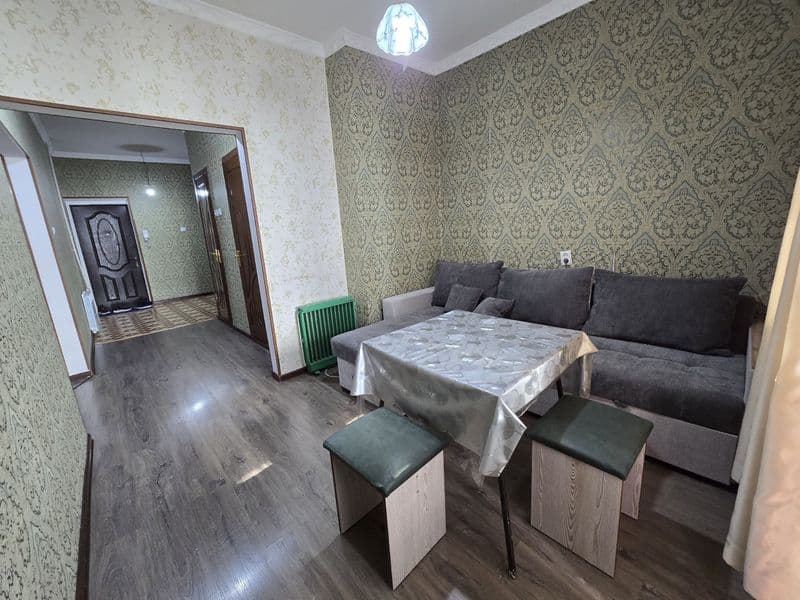 Мебель и техника. Цена: 350<br />
Телефон: +998909173003<br 