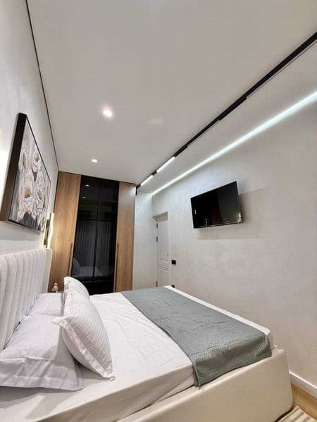 Жилой комплекс: London<br />
Комнат: 3<br />
Этаж: 4<br />
П — фото 5