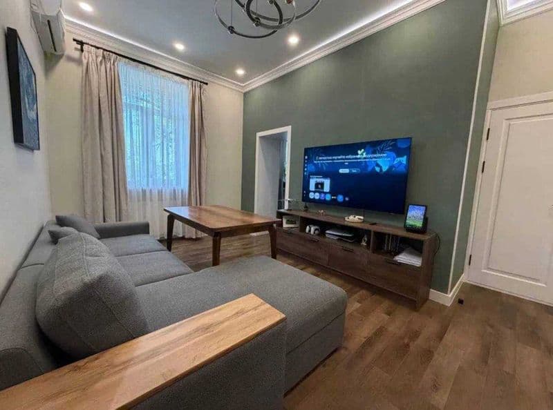 • Район: Мирабад<br />
• Адрес: улица Ислом Каримов<br />
•  — фото 2