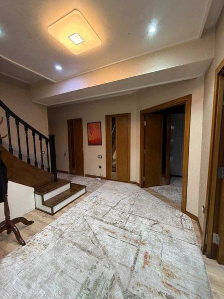 Ижарага уй берилади. Оила учун. Жихозлар хаммаси мавжуд.