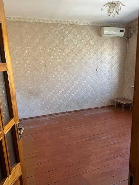 Аренда <br />
Сдается 3-х комнатная квартира 3/3/4 <br />
Юн