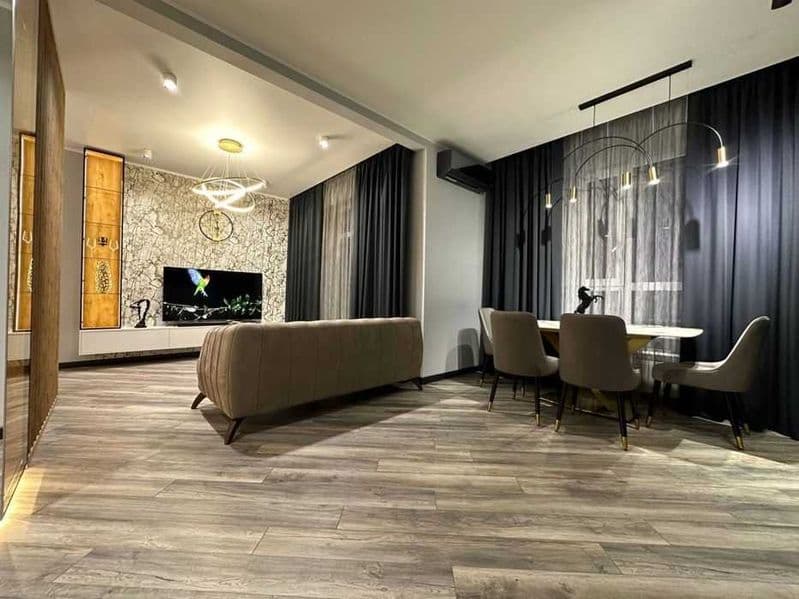 СРОЧНО СДАЕТСЯ !!!<br />
<br />
Район: Яшнабадский <br />
Ад