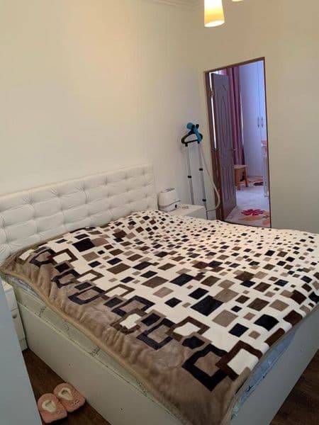 Юнусабад 4 квартал <br />
2/4/9<br />
Цена окончательная <br