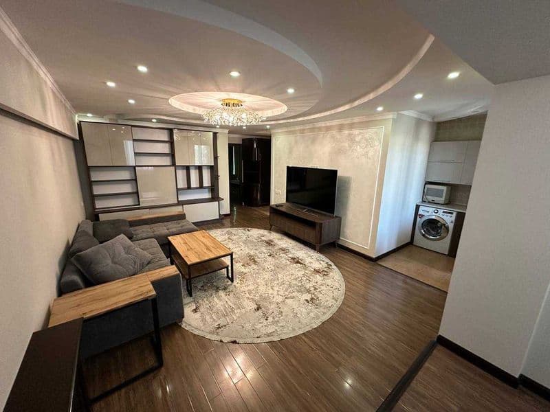 3 комнатную квартиру на 4 этаже,<br />
В квартире есть все н — фото 4