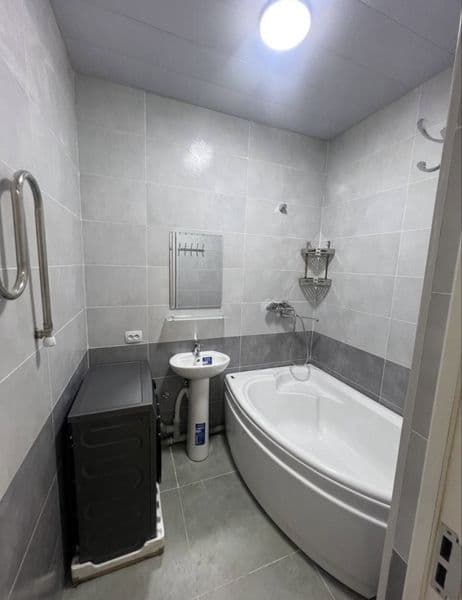 Квартира чистая с мебелью с техникой сдаётся порядочным людя — фото 3