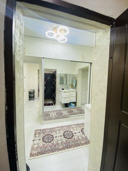 Срочно: олдиндан депозити бор 300$<br />
<br />
Узимни уйим,