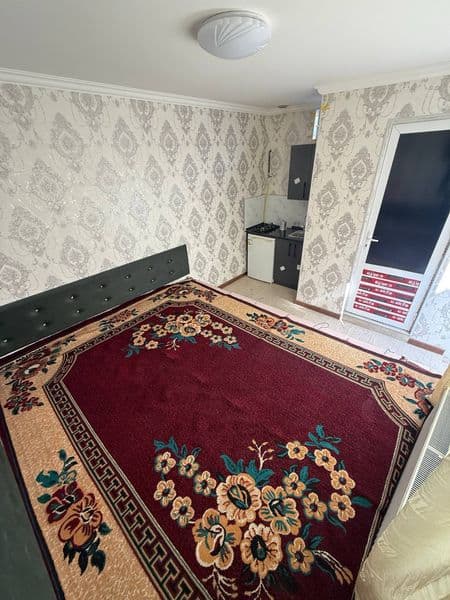 Ориентир: Эски шахар махалласи, Чорсу ва Шарофиддин Бой маха