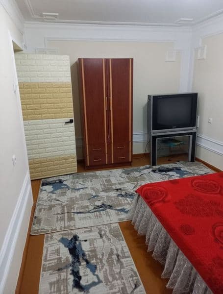 Ижарага куяман  Факат Ойлага.Маклер хизмати бор малумонт учи