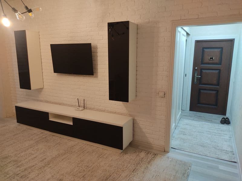 Сдам 2-комнатную квартиру (переделана в 3-комнатную) Зал, Сп