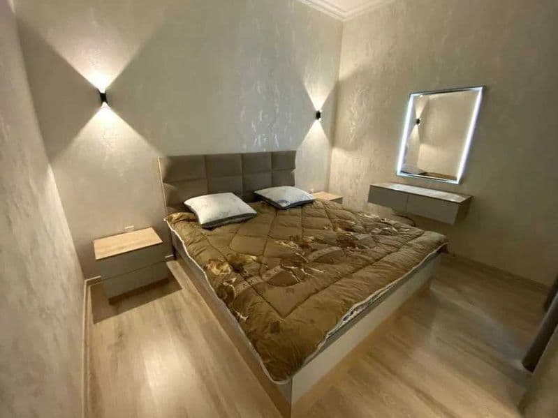 Район ; Алмазарский<br />
Адрес : Беруни<br />
<br />
—   ко