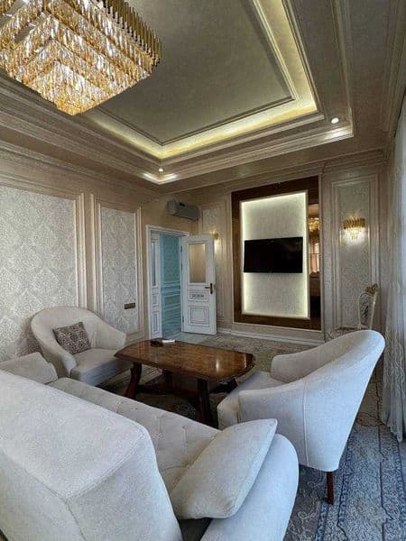 Район: Яккасарайский<br />
Адрес: Кушбеги<br />
<br />
• Ком