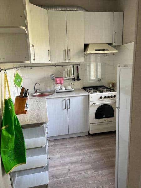 Сдаётся квартира!!!<br />
Чиланзар 8 <br />
2хкомнатная /2эт