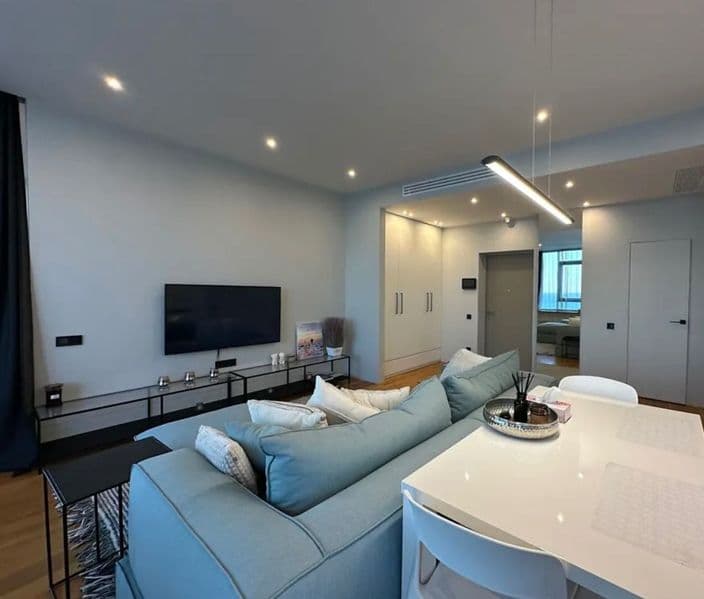 Метро Ойбек Аренда 3 комнт п Сдаётся oчаровательная квартира