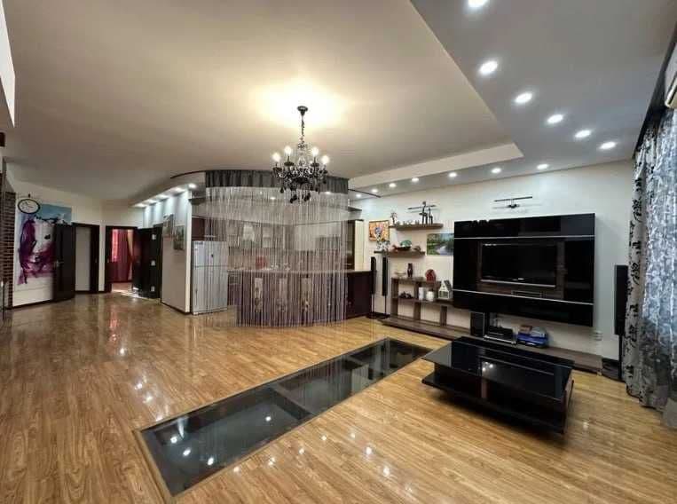 Сдается квартира на Тарас Шевченко<br />
Ориентир - Кафе бон