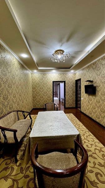 Аренда 2 комнатная <br />
Этаж -1<br />
2/1/5<br />
Балкон 1