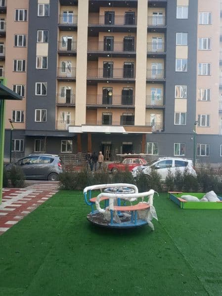 Sergeli Yangi darxon 2 bekatda 3/15/16 Yangi qurilgan dom.<b