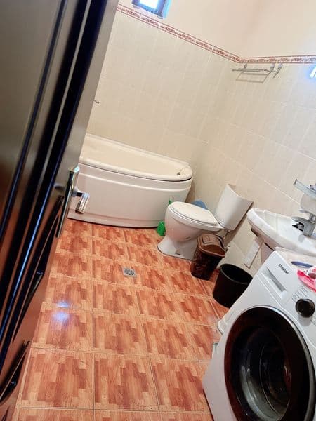 Сдам 3ком дом долгосрочный  140 кв м вдоль дороги  в центре  — фото 2