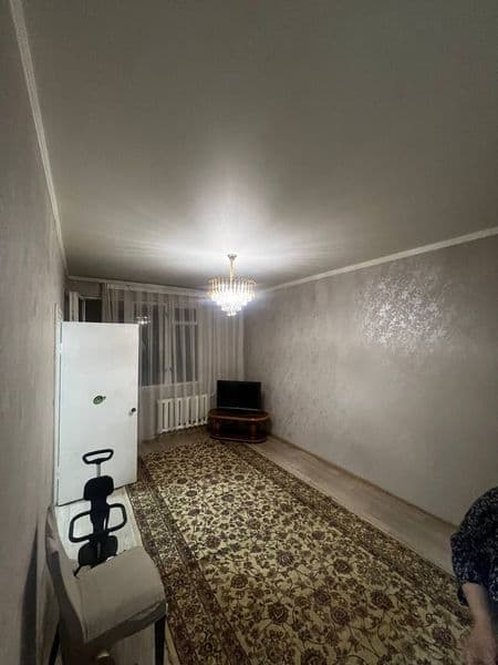 Chilonzor 24 kv da sheriklikka kvartira bor qizlarga