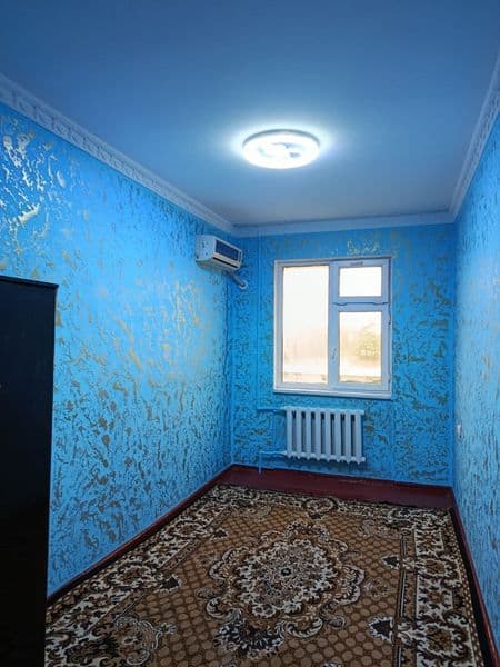 Срочно сдаётся квартира на панельном ,ор-ир базарчик<br />
2