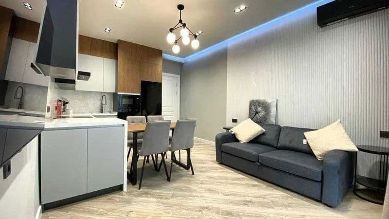 Сдается квартира в ЖК "Узбегим".<br />
Новостройка<br />
Адр