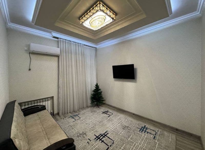 Аренда <br />
<br />
Район: Яшнабадский <br />
• Махтумкули 