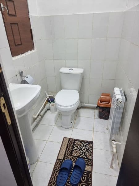 Yunusobod metro bekati<br />
Метро ёнида қулай ва тинч ҳудуд — фото 4