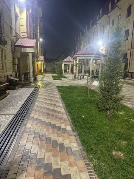 Район: Тошкент Тумани <br />
<br />
Кўча: Замона <br />
<br 