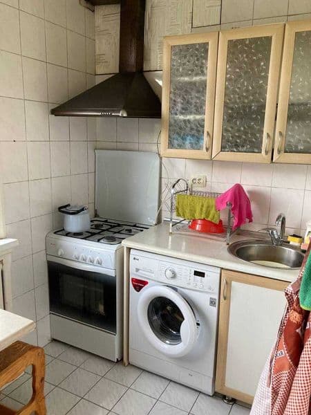 Maksim Gorkiy metroga 10 min yol. Tinch hudud. Oqimishli qiz