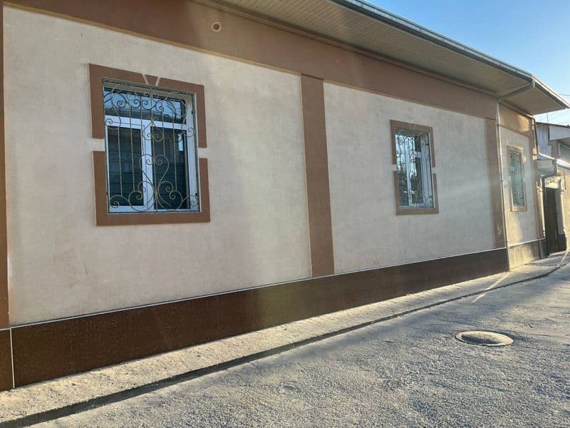 Qizlar uchun yotoqxona ijaraga beriladi.<br />
<br />
Milliy