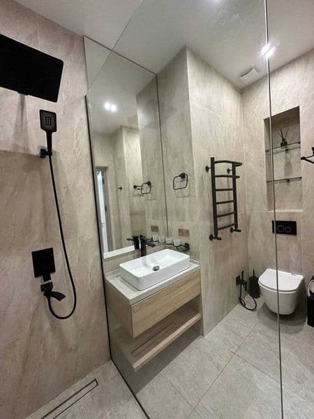 [УА:0010]<br />
<br />
Сдаётся 2-комнатная квартира в центре — фото 3