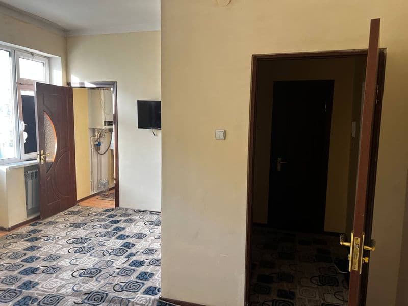 Srochna arenda 6a joylashgan moshina bozorni yonida  2 xonal — фото 3