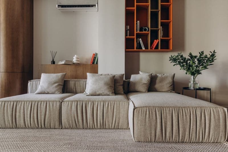 Мирабадский район <br />
Жк NRG Oybek<br />
2/9/12<br />
70м