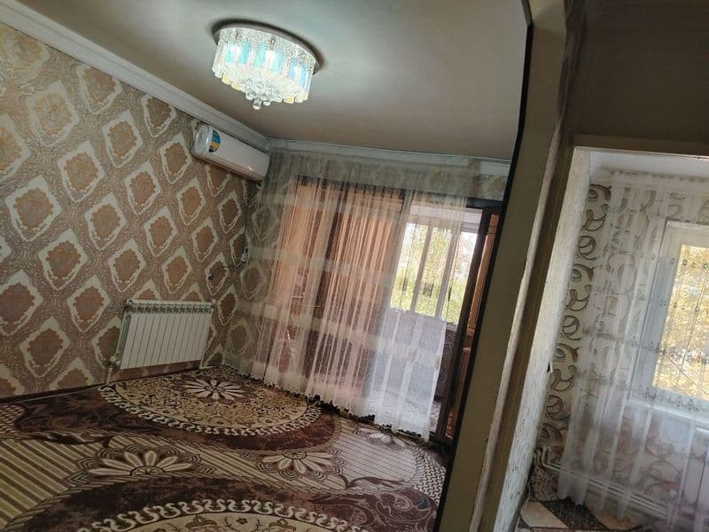 Аренда 2.хонали метро беруний узок муддатга берилади расмдаг