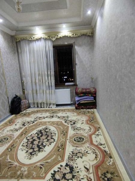 Uy Novza metrosiga yaqin. Novastroyka, 4 xonali(3 spalniy),  — фото 5