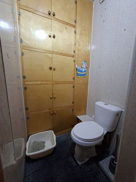 В квартире живет хозяйка и одна девушка. Зал остается свобод — фото 5