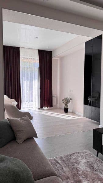 • Район: Яккасарай<br />
• ЖК: Felecita<br />
• Комнат: 2<br