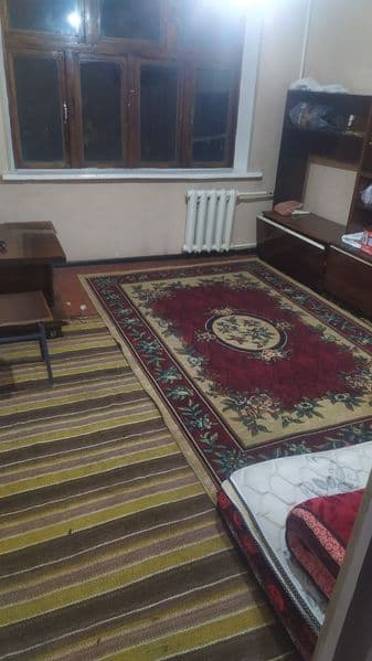 Комиссия агенства 50% биринчи ойда. Бодомзор 1 хонали общежи