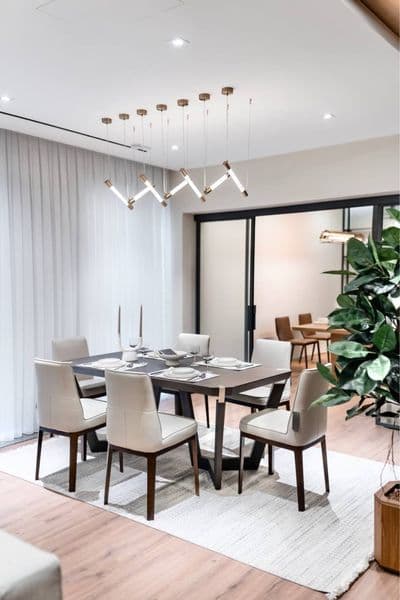 Мирабдаский район<br />
Гостиница Россия<br />
ЖК Мирабад Ав