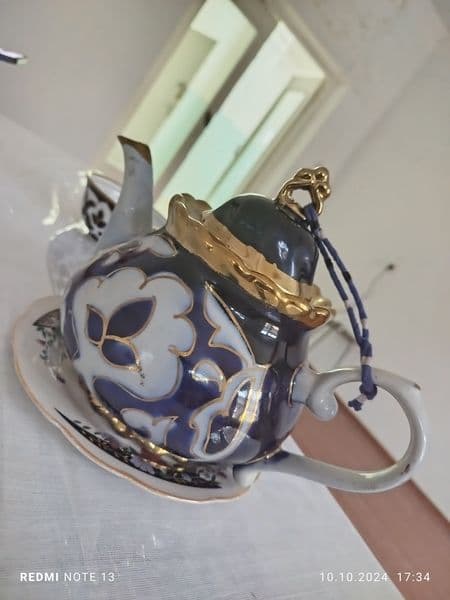 Новза метроси олдида студент кизлар учун 2 хонали уйнинг 1 т