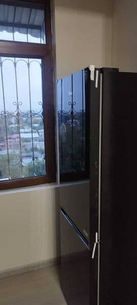 Yakkasaroy machiti oldida 1 xona studiyasi bn ijaraga berila