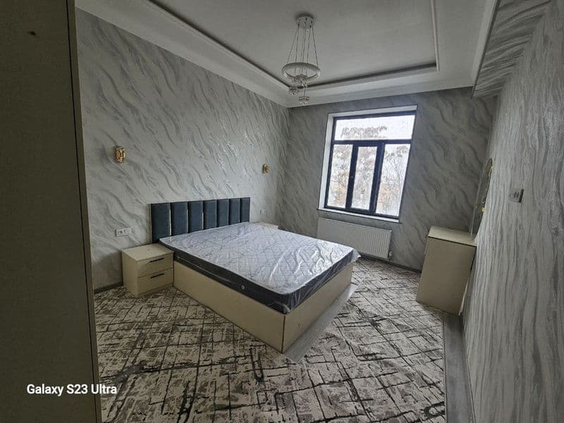 Яшнобод тумани Паркентский бозор якинида хонали квартира ижа