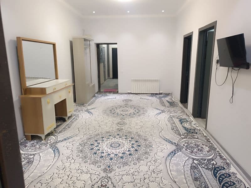 Assalomu alaykum. Qorasuv 6 da. Uy holati yangi 8-9 oy yasha