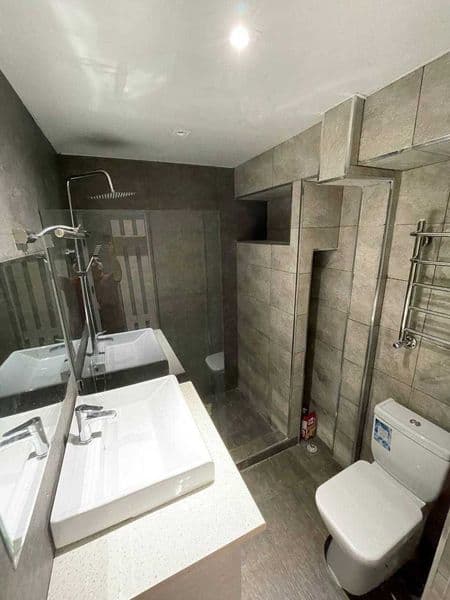 Район: Яшнабадский<br />
Адрес: Паркентский<br />
<br />
• К — фото 5