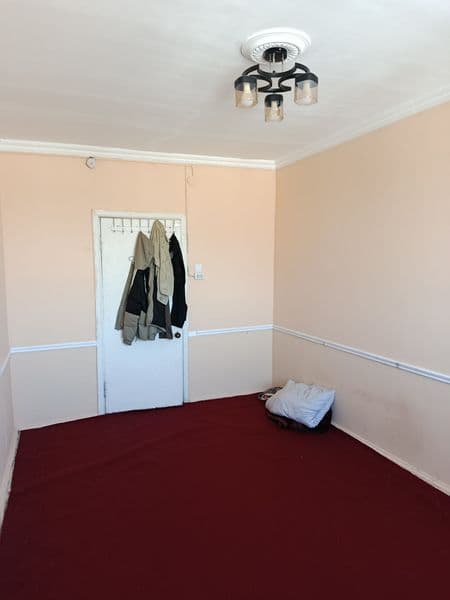 Manzil Yunusobod Ahmad donish 54 <br />
Yonginamizda aftobus — фото 2