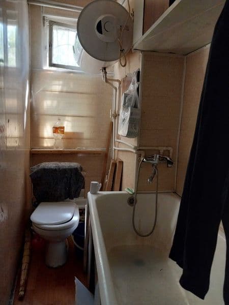 Телевизор, стир. машина, микроволновая печь есть. Чистый дом — фото 4