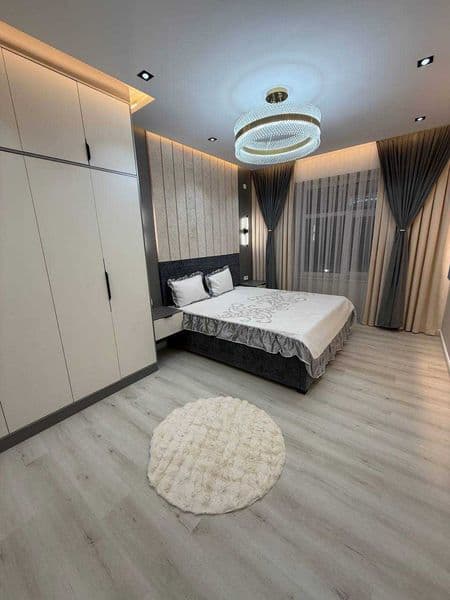 Жилой комплекс: NRG Oybek<br />
Комнат: 3<br />
Этаж: 9<br /